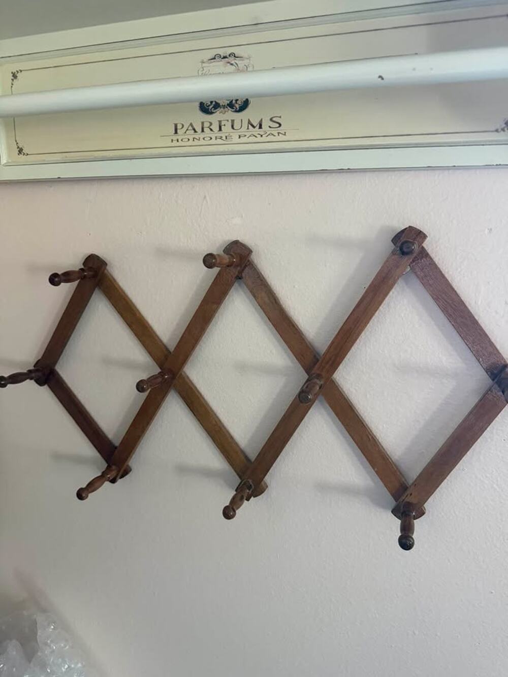 Vintage Wooden Accordion Peg Rack | Expandable Wall-Mounted Coat & Hat Hanger